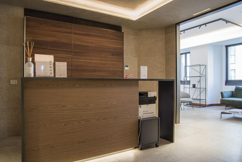 Easyhomes - Central Tower 1