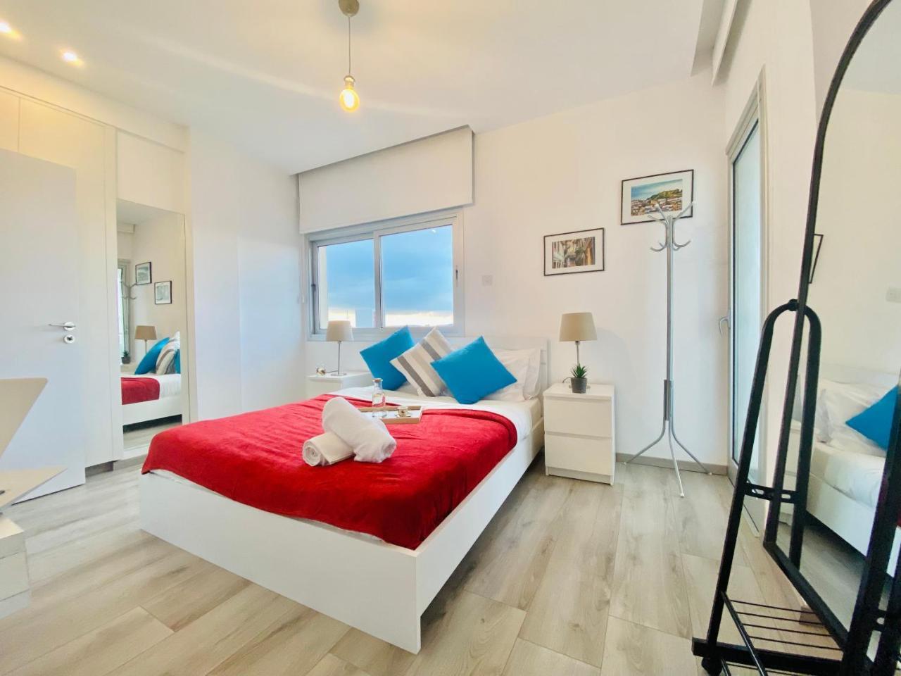 Panoramic Seaside Getaway, 2-Br Penthouse