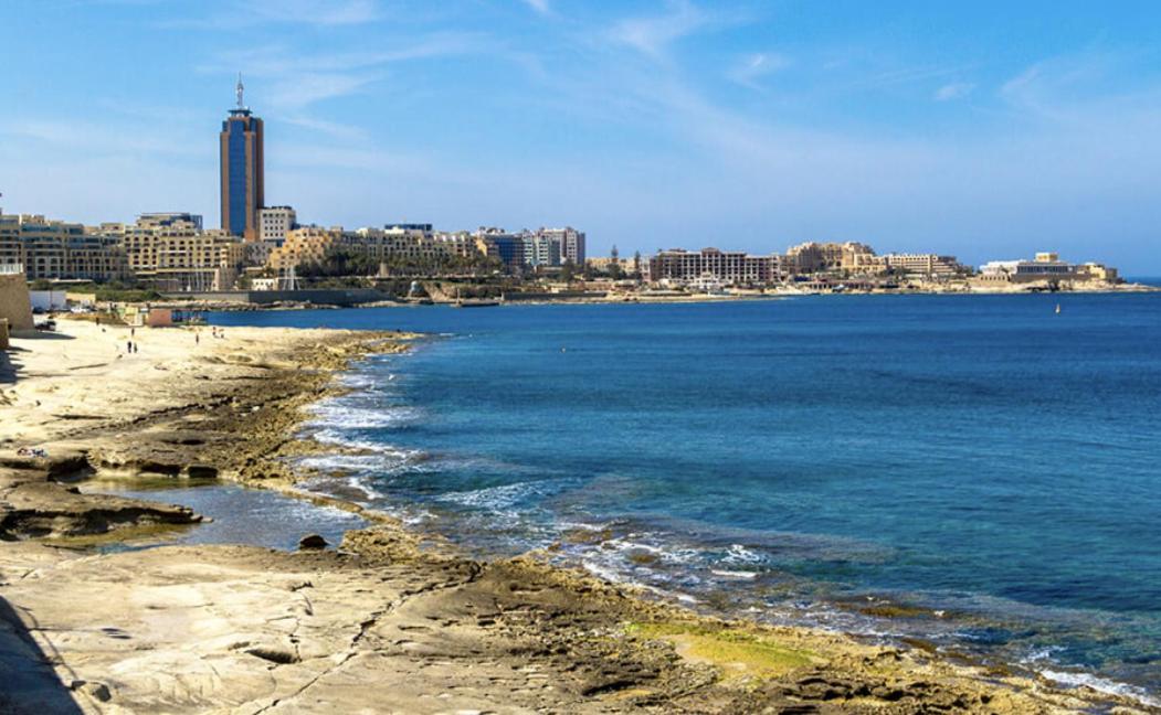 Sliema Seaview Modern Apartment 1