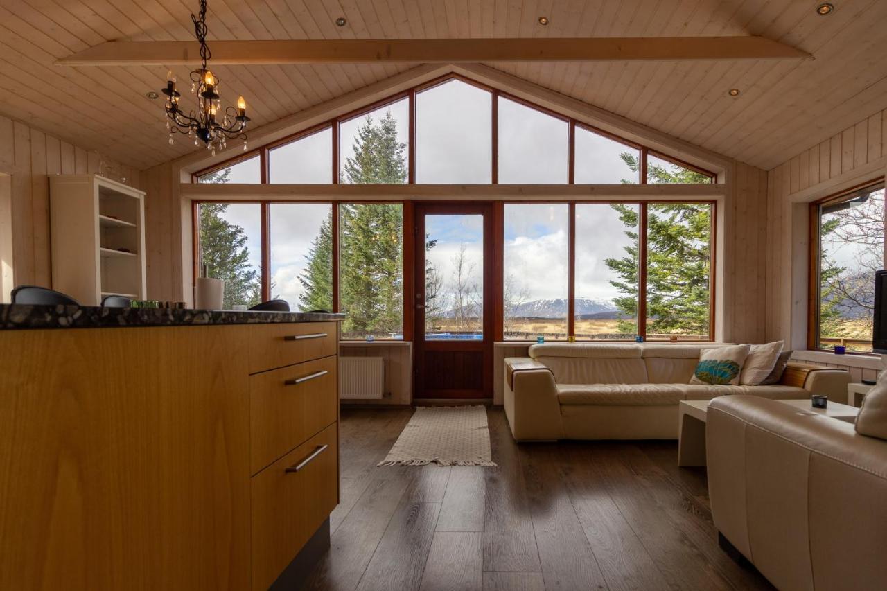 Gorgeous Riverside Lodge in the South of Iceland 1