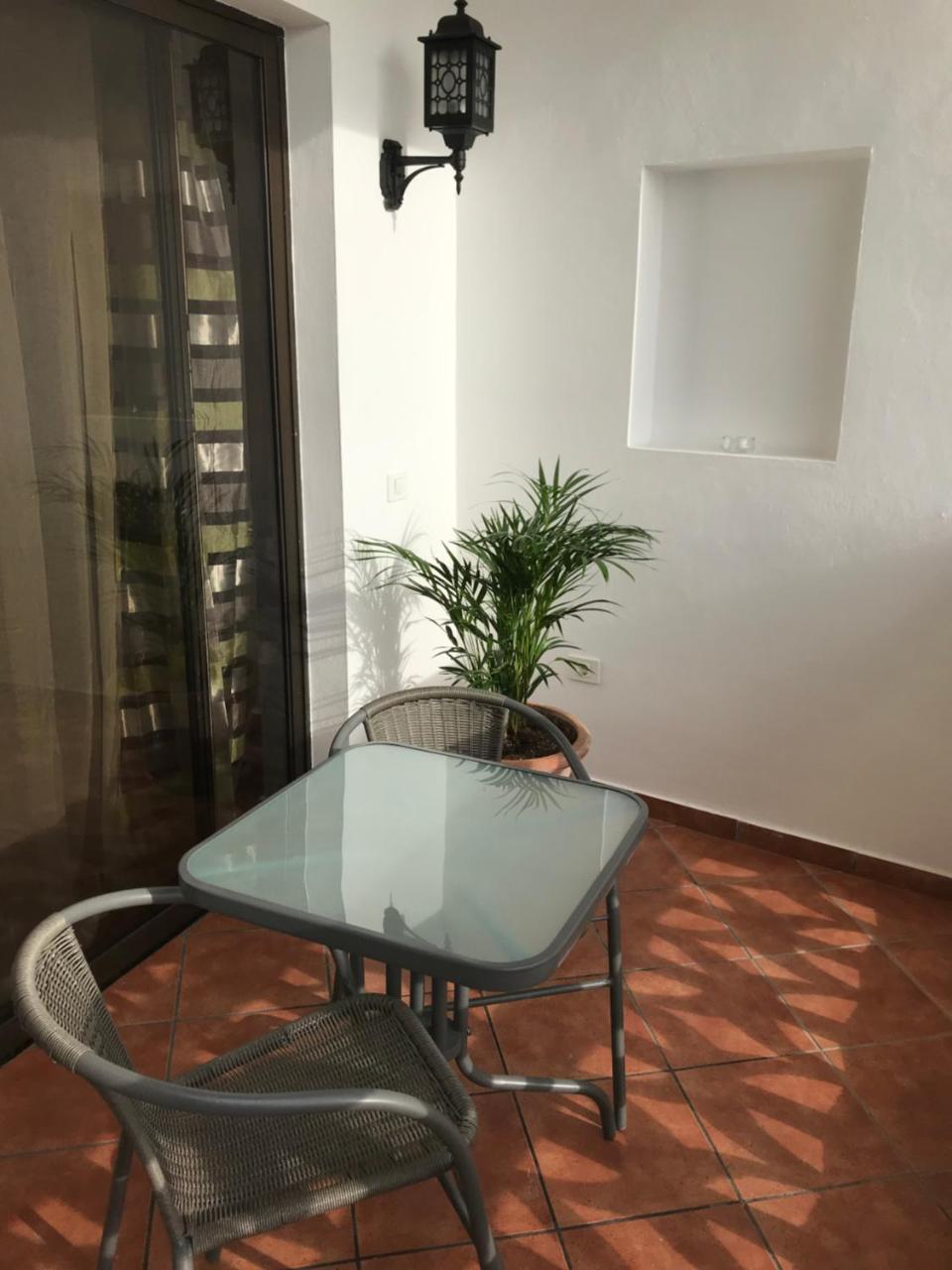 Apartamento Amplio Y Tranquilo Con Vistas 2