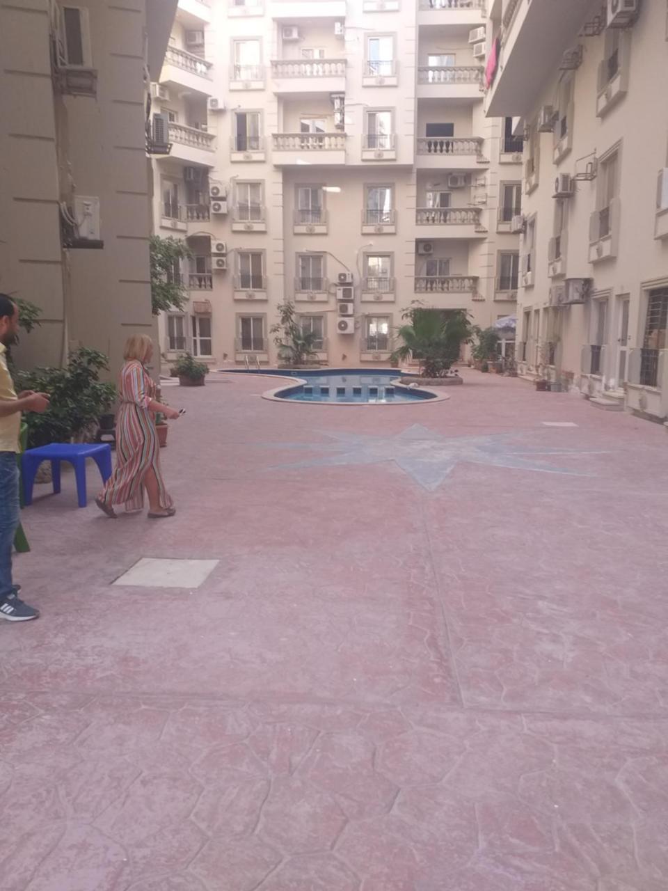 Cleopatra Resort F16 1