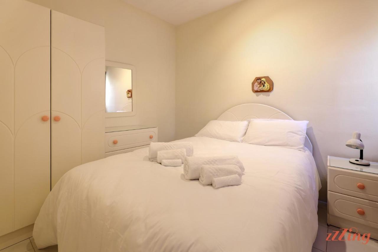 Seaside 2 Bedroom Apt Wside Sea Views - New