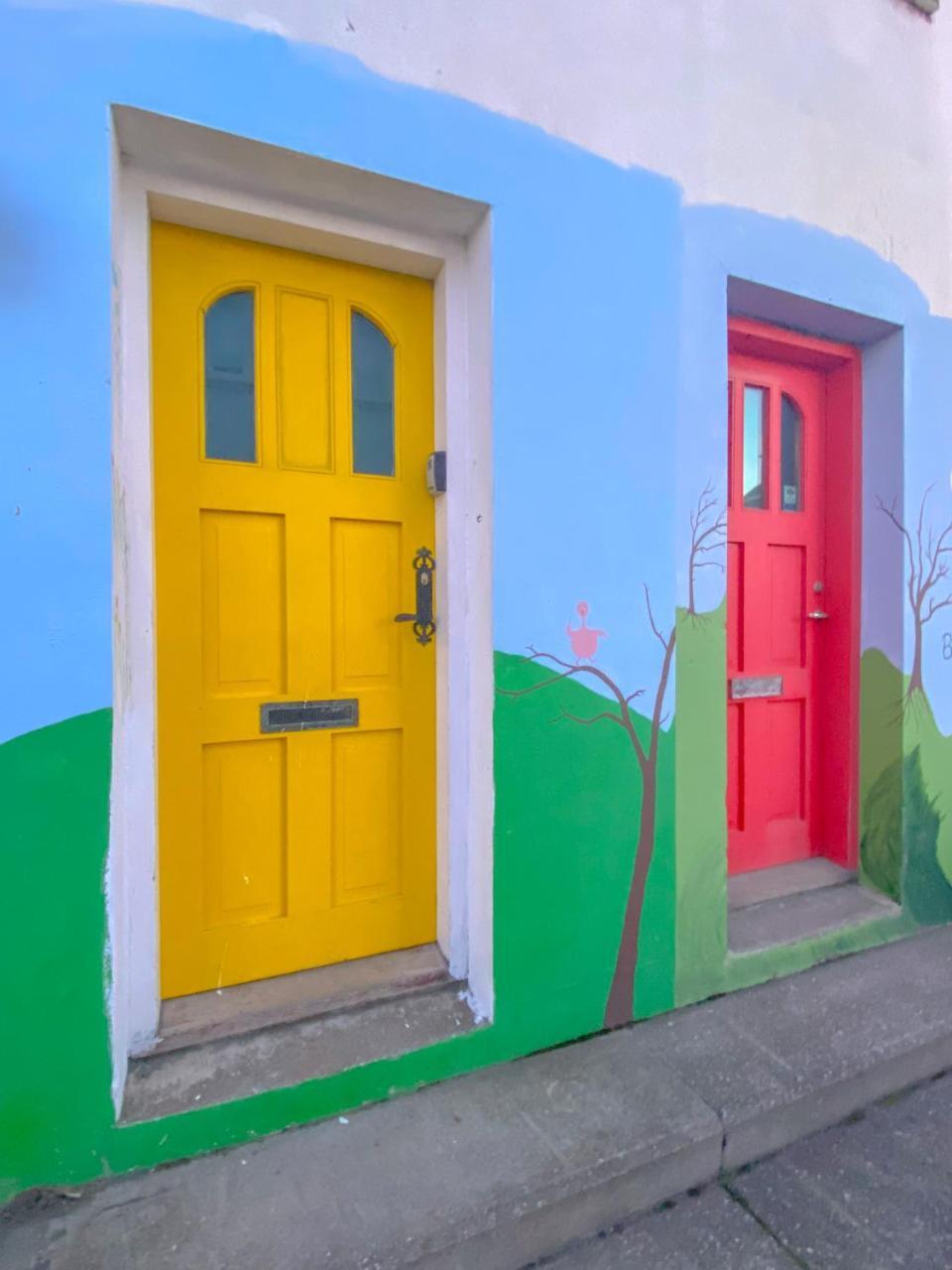 Enjoy Reykjavik Yellow Door Apartment
