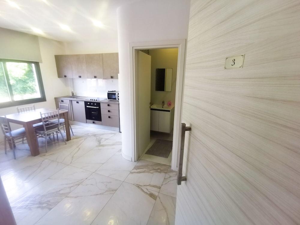 Mimi's Sunny Beach Apartment