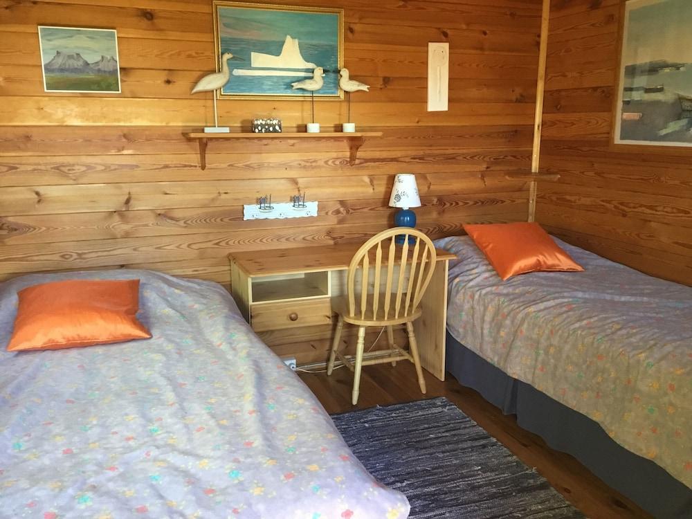 Kaldbaks-Kot Cottages 1