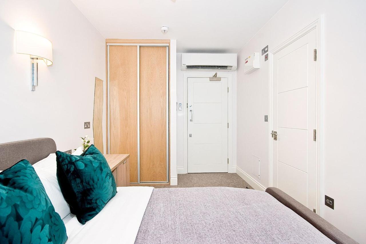 Eldon Chambers Pod 4 by City Living London (Adults Only) 1