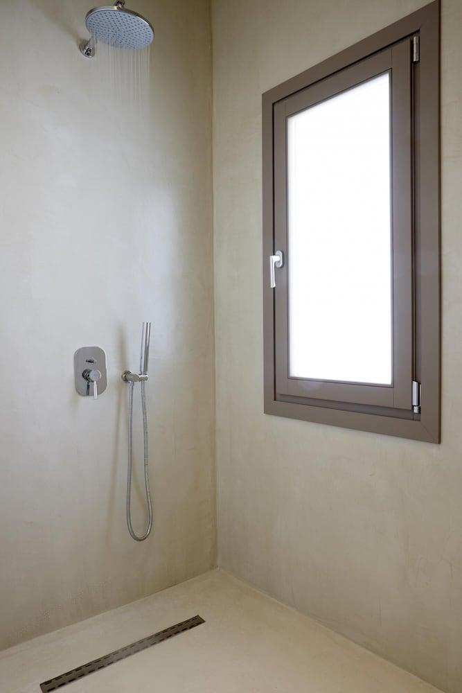 Two Bedroom Villa Outdoor Hot Tub- la Torre 2