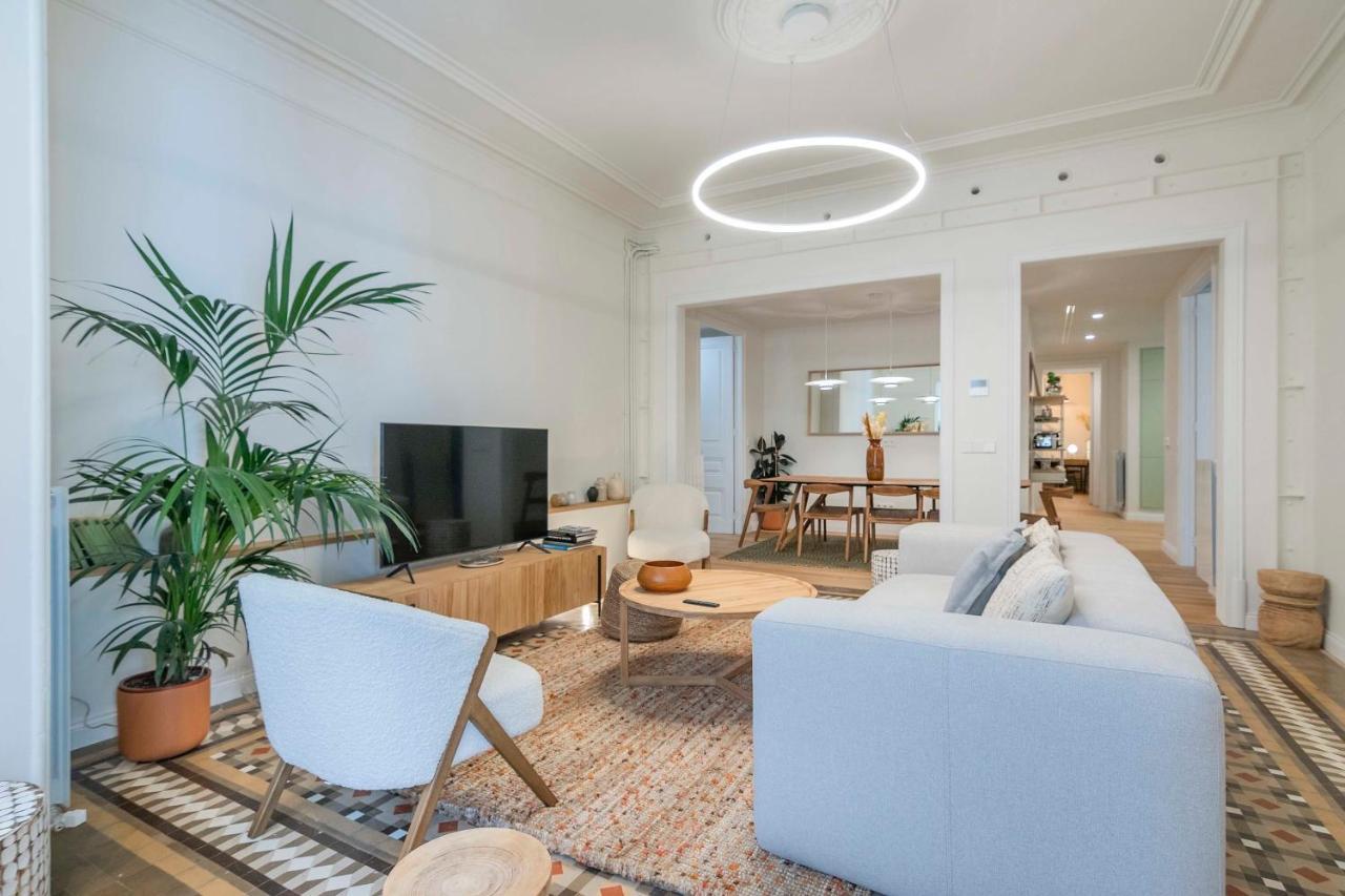 Amazing 5 Bedrooms 5 Bathrooms by Plaza Catalunya (Adults Only) 1