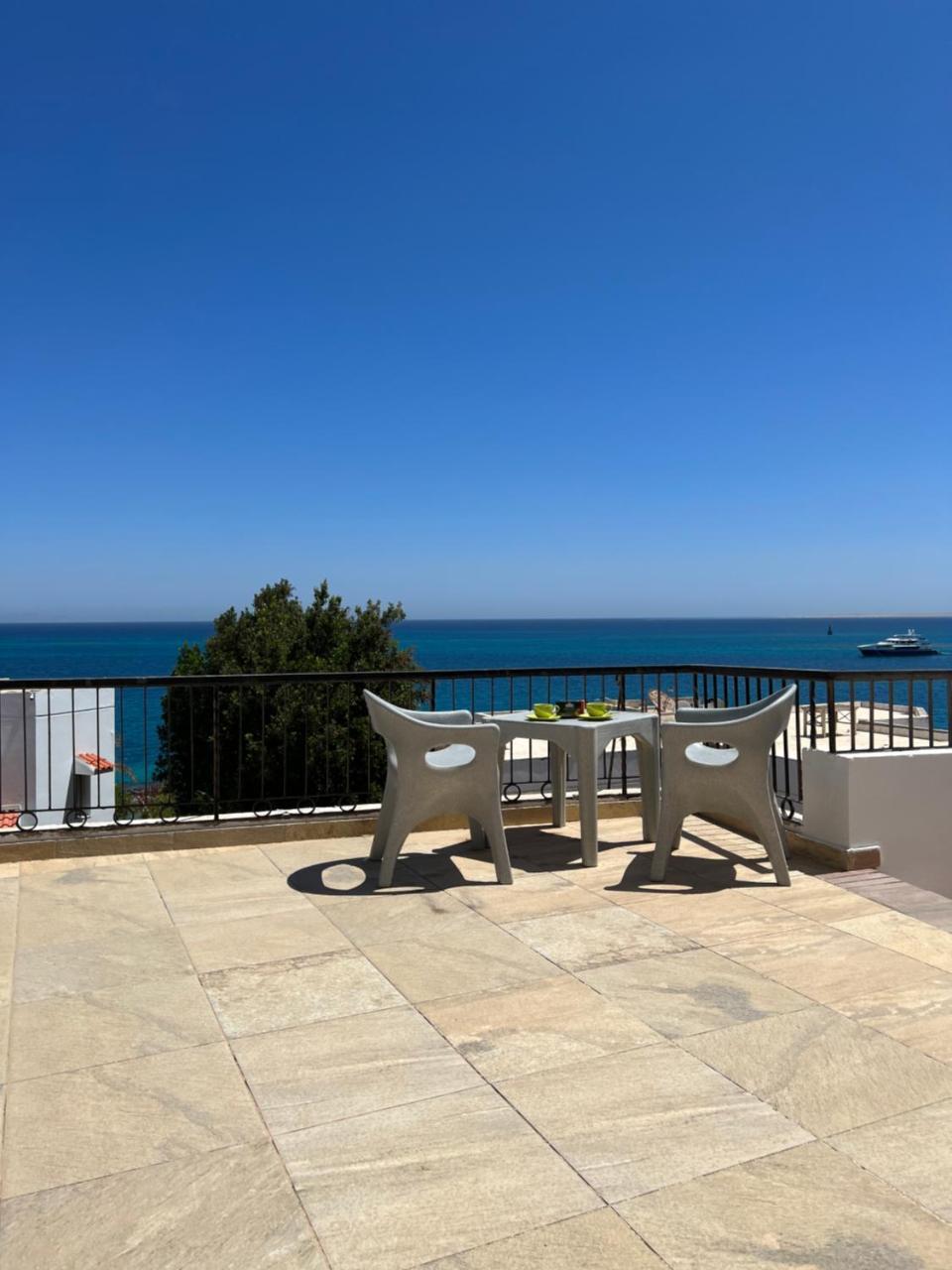 Mini-Studio with Free Private Beach (Adults Only) 1