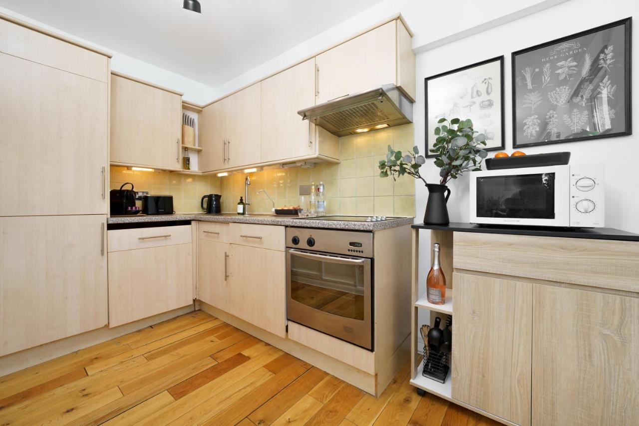 Best Location Oxford Str, Soho 2 Bedr, 3 Beds, 2 Bath 2