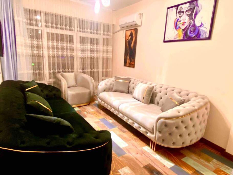 Licensed ,Jazzy Top Class 3 Bedrooms Homes 100mb Wi-Fi