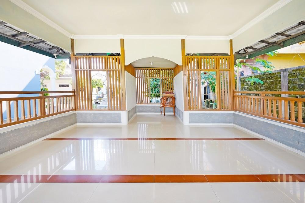 Hotel Remaja Indah Masamba by Oyo 2