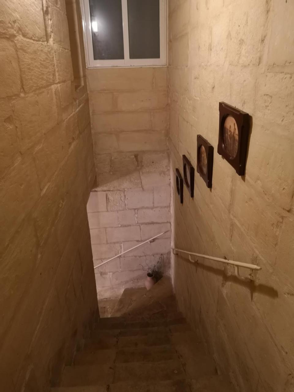 Two Gate Town House 1