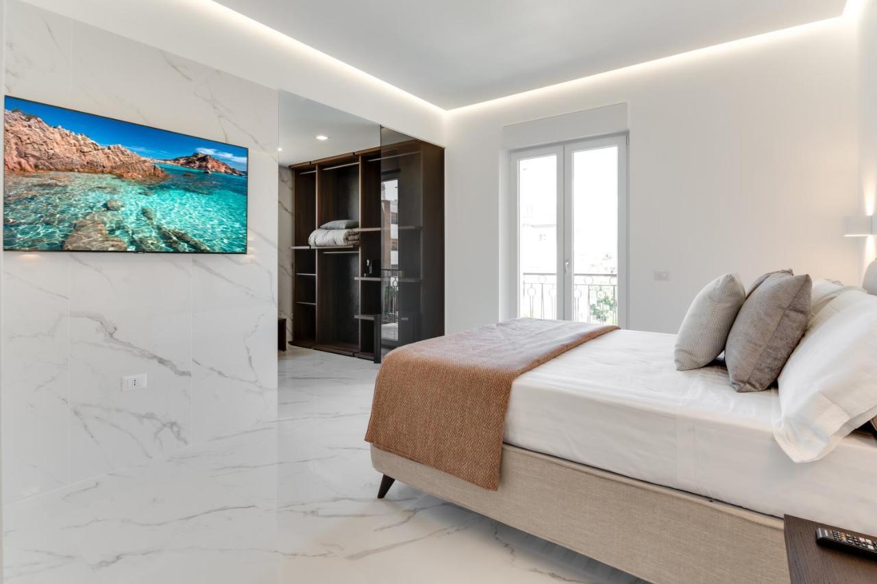 Caralis Suites Rooms