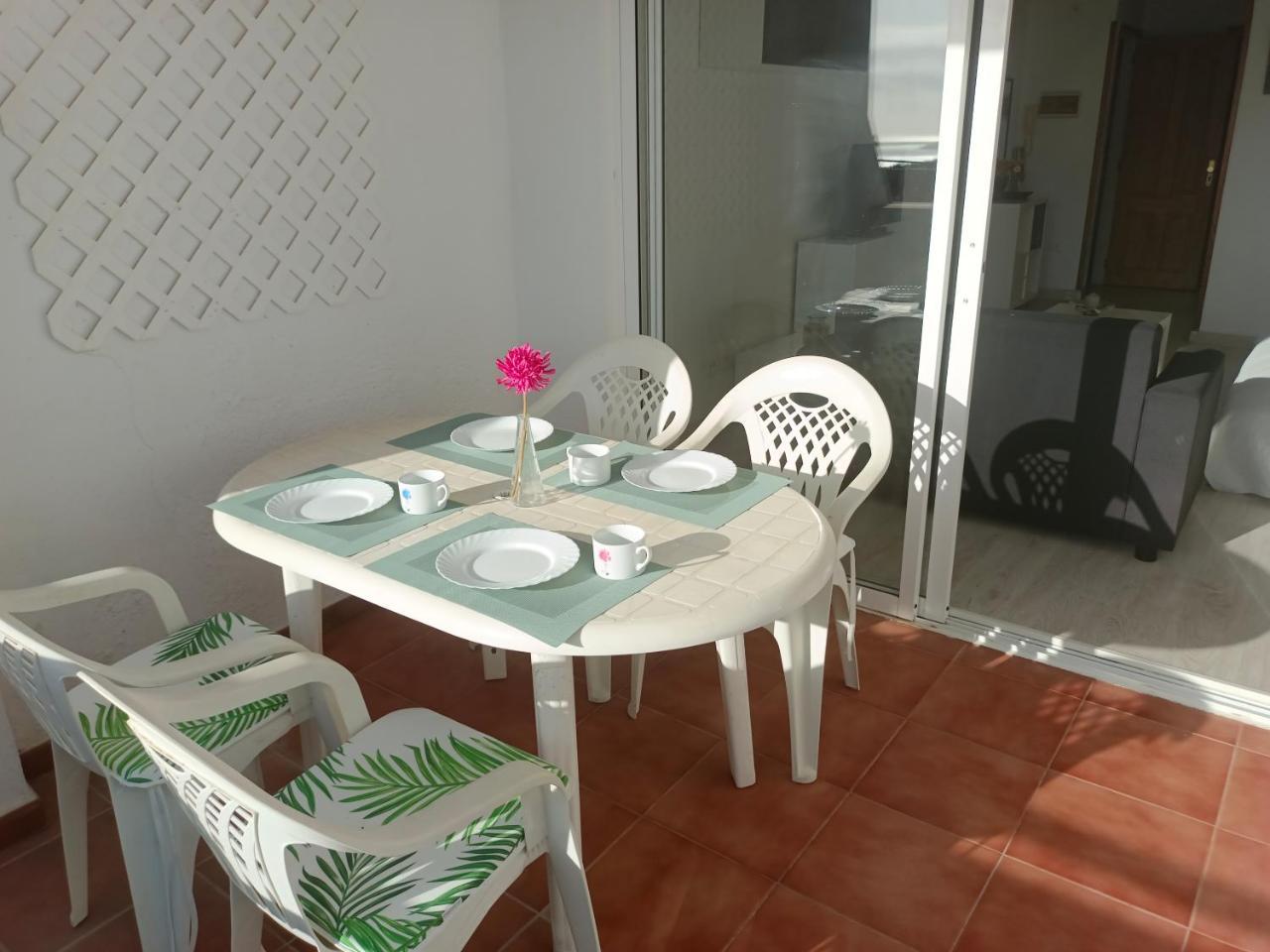 Sunset View in la Romantica, 1 2