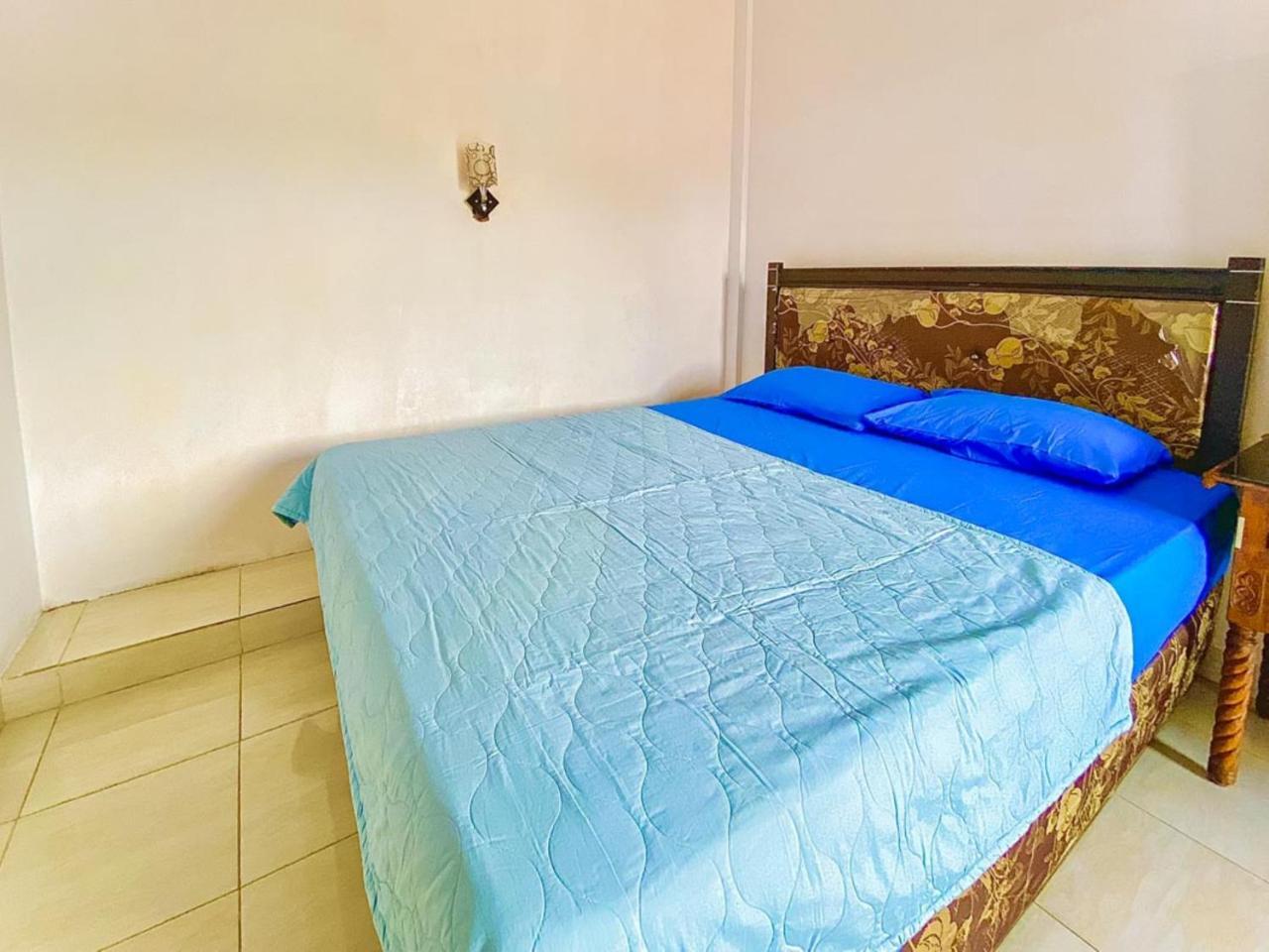 Wisma Apada Syariah Sengkang Mitra Reddoorz 1