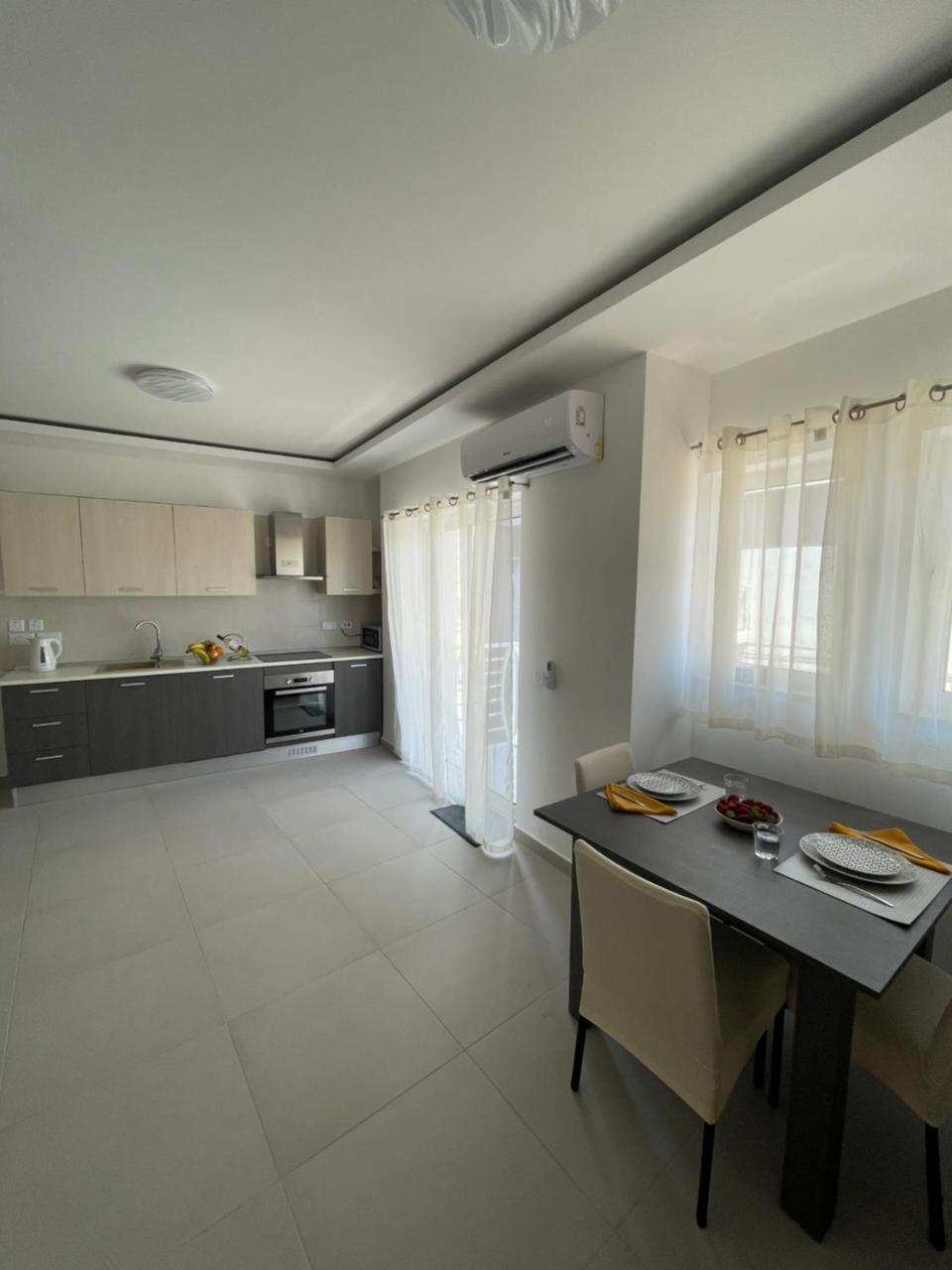 New & Comfortable 7sun Apartments Near Sandy Beach 2