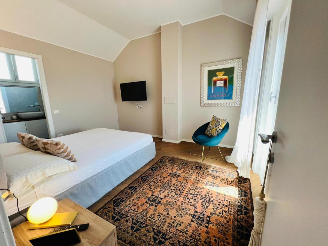 Comecasa Prestigioso Attico in Duomo - San Babila 1