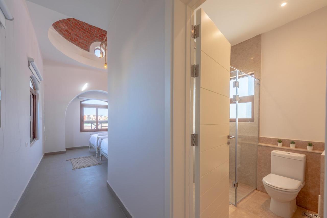 Fresh Breeze High-End 2br Villa with Private Pool, Sabina, El Gouna 2