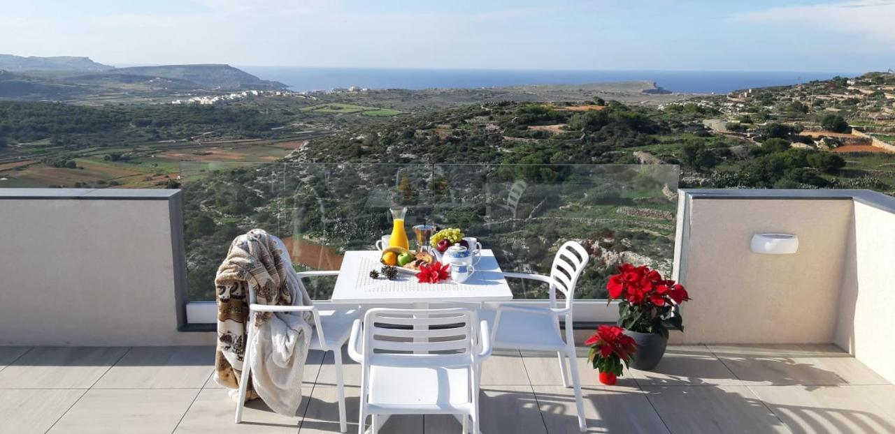 Lovelypenthouse Withjacuzzi Country&Seaview 1