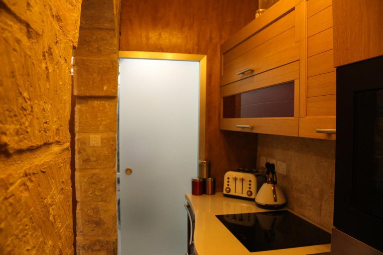 Malta's Naughtiest Cabaret (Adults Only) 2