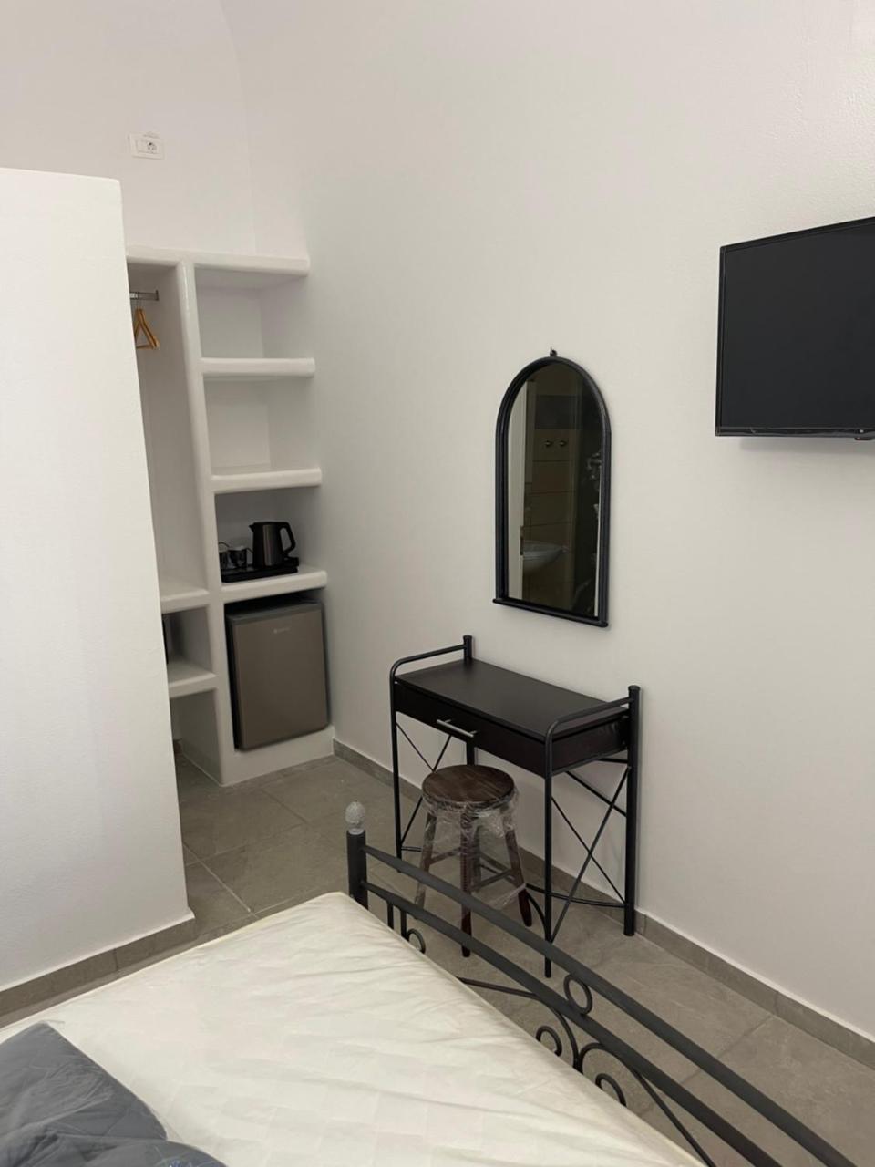 Tarelis Apartments & Studios 2