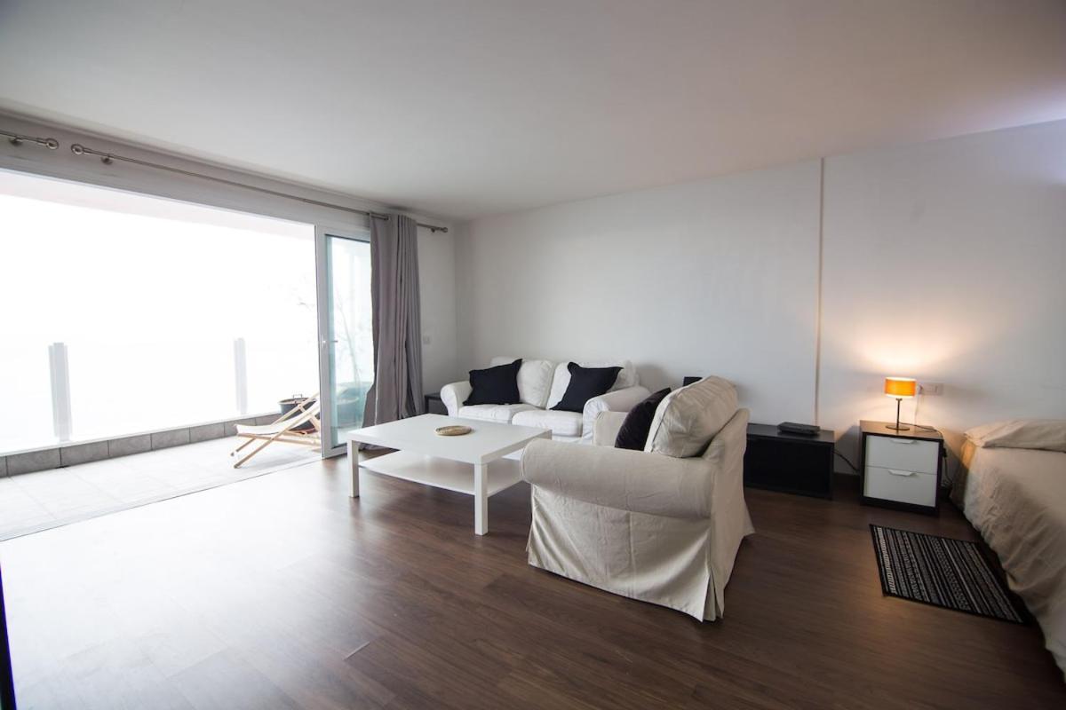 Cozy Studio with Fantastic Sea View