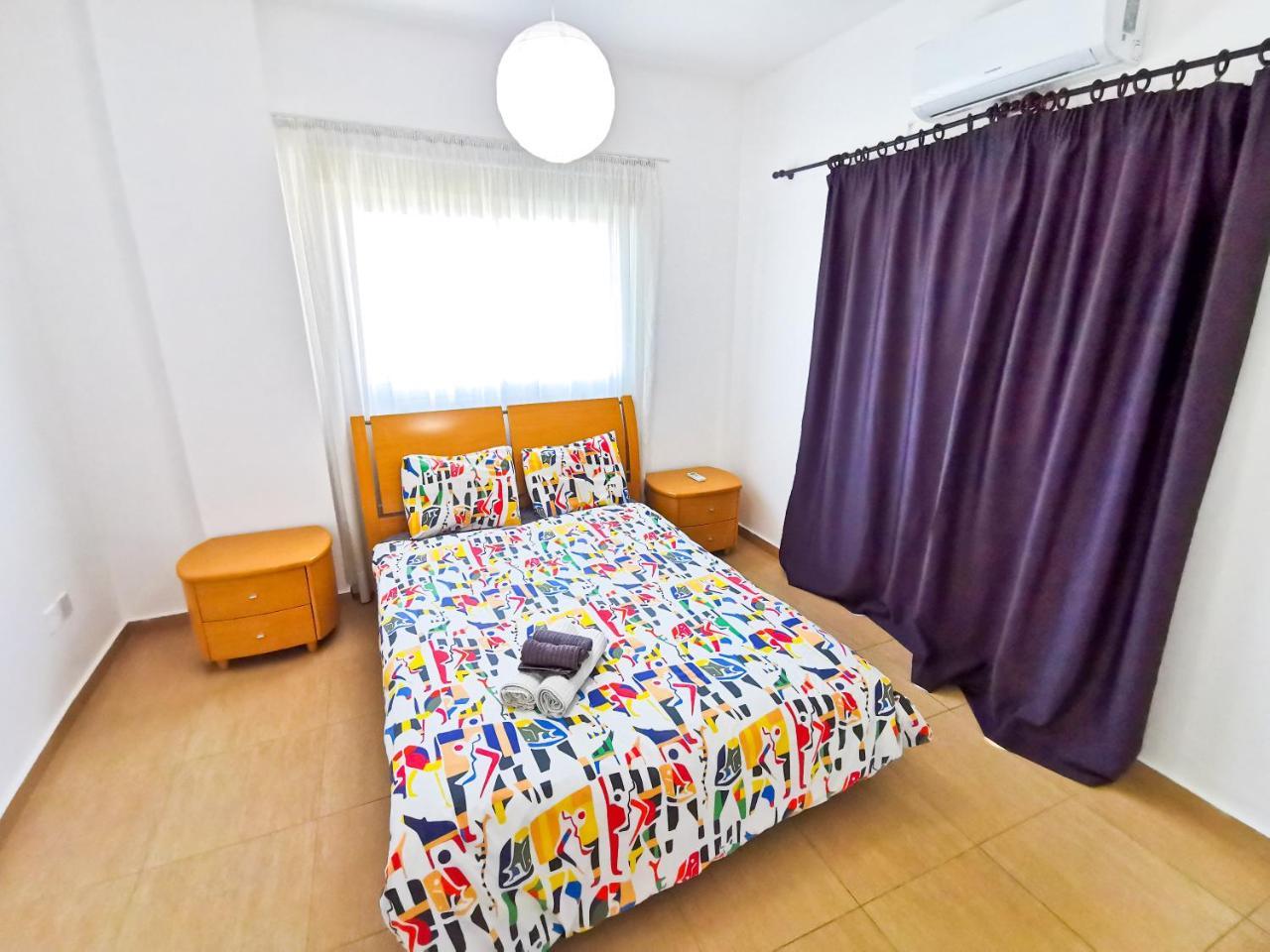 Off Course Seaview Apartment 2