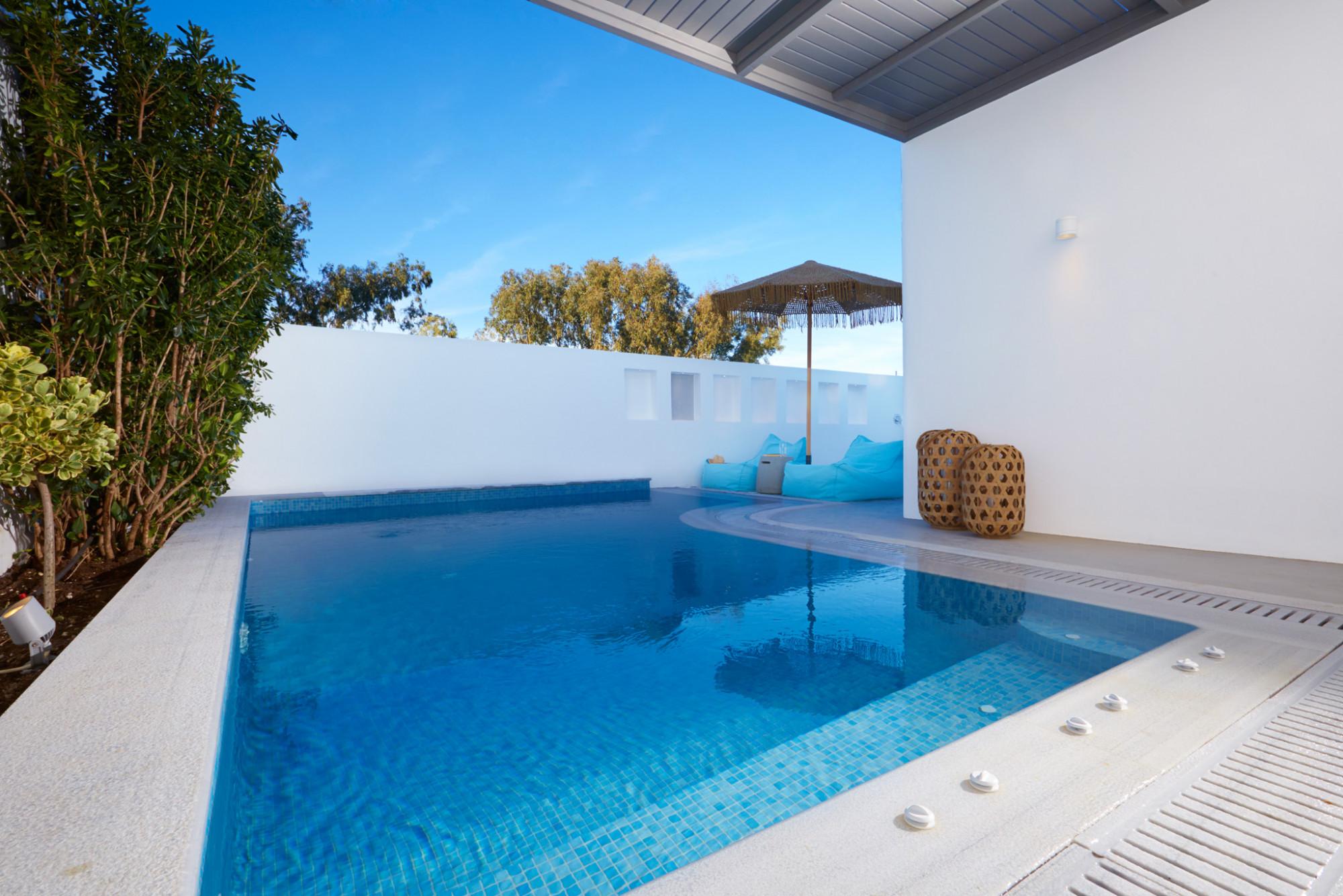 2 Bedroom Eolia Kamari Villa 100m2 with Private Heated Pool