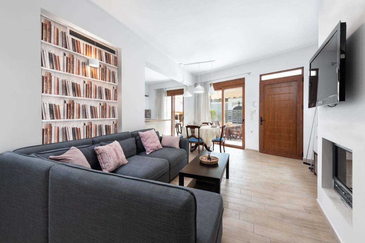 Ritas Modern In-City House 1