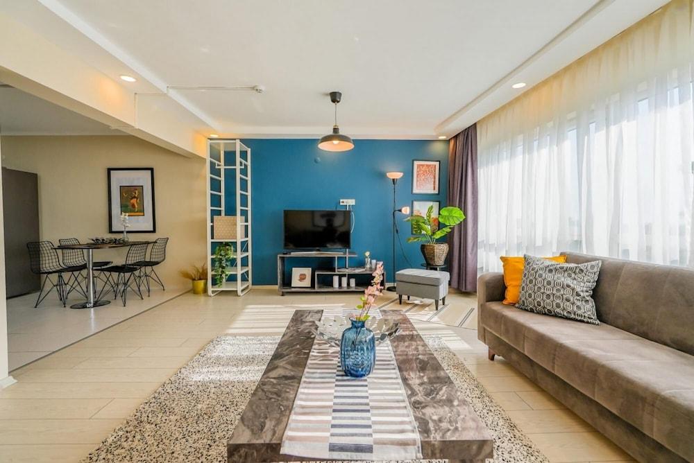 Missafir Chic Flat Near Hadrian S Gate 2