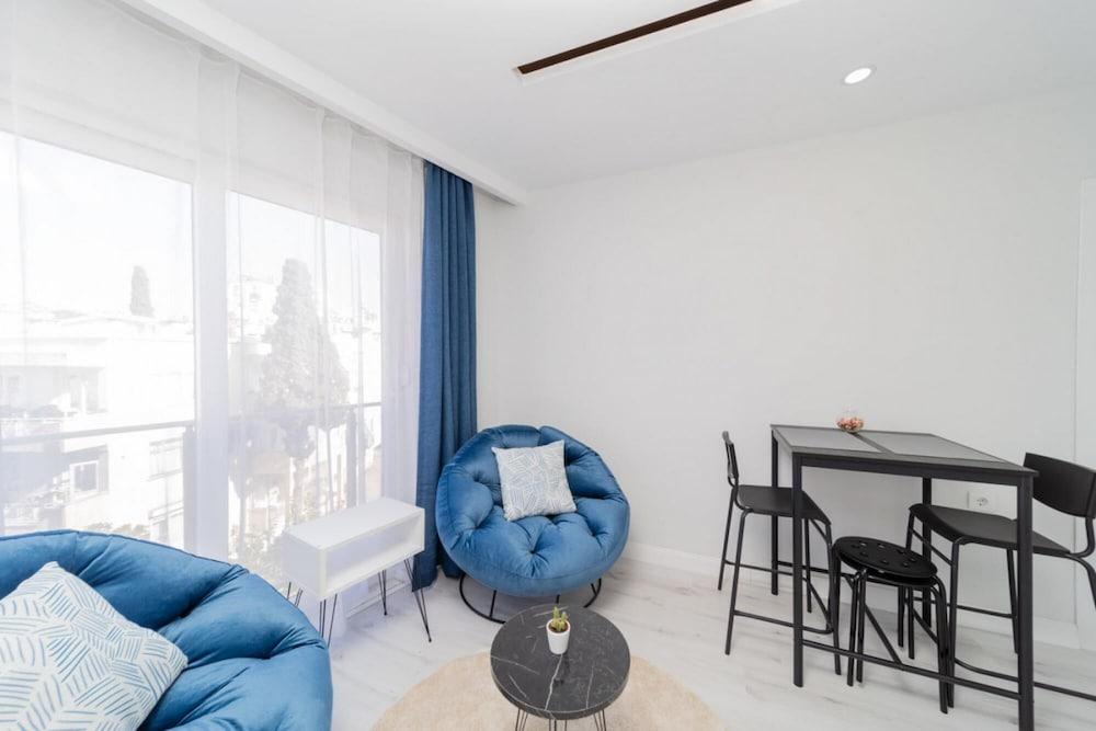 Comfy Home with Balcony in Muratpasa 2