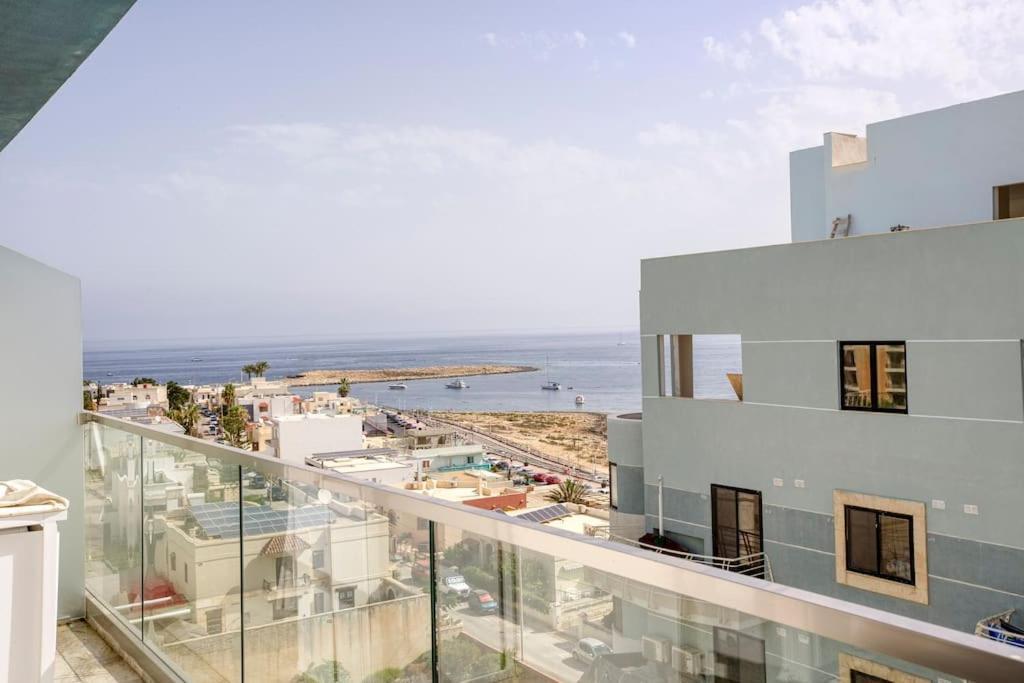 Designer Finished Apt with Private Balcony & Views by 360 Estates