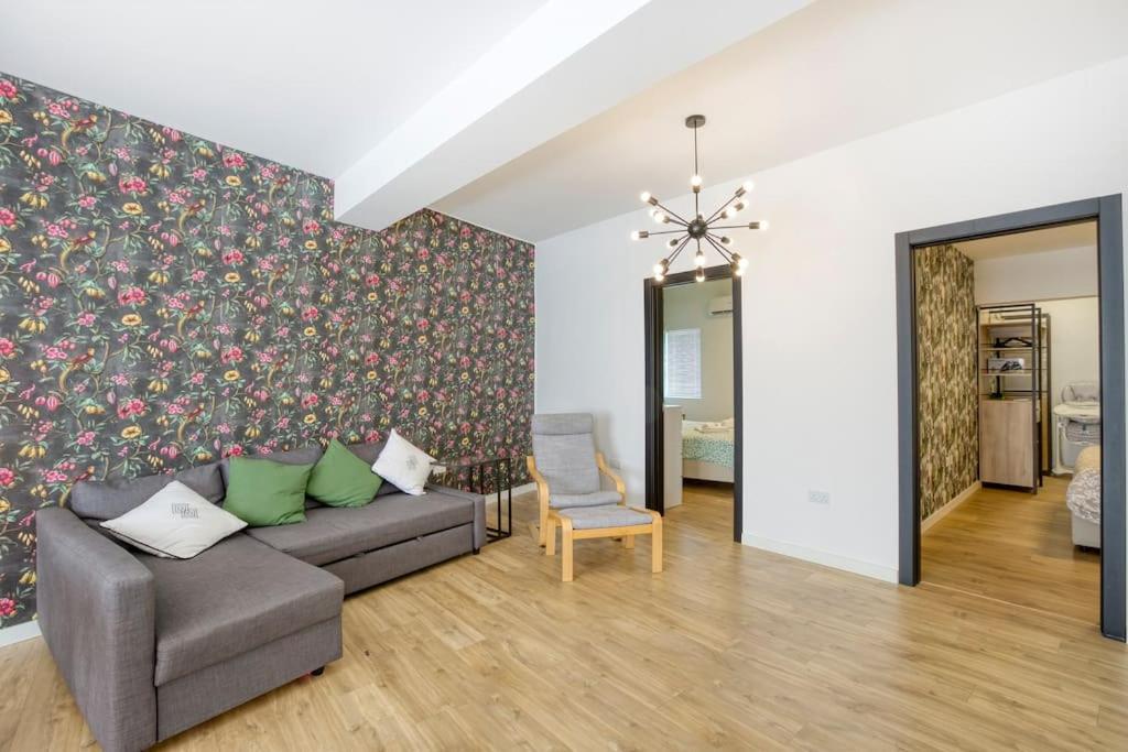 Designer Finished Apt with Private Balcony & Views by 360 Estates 2