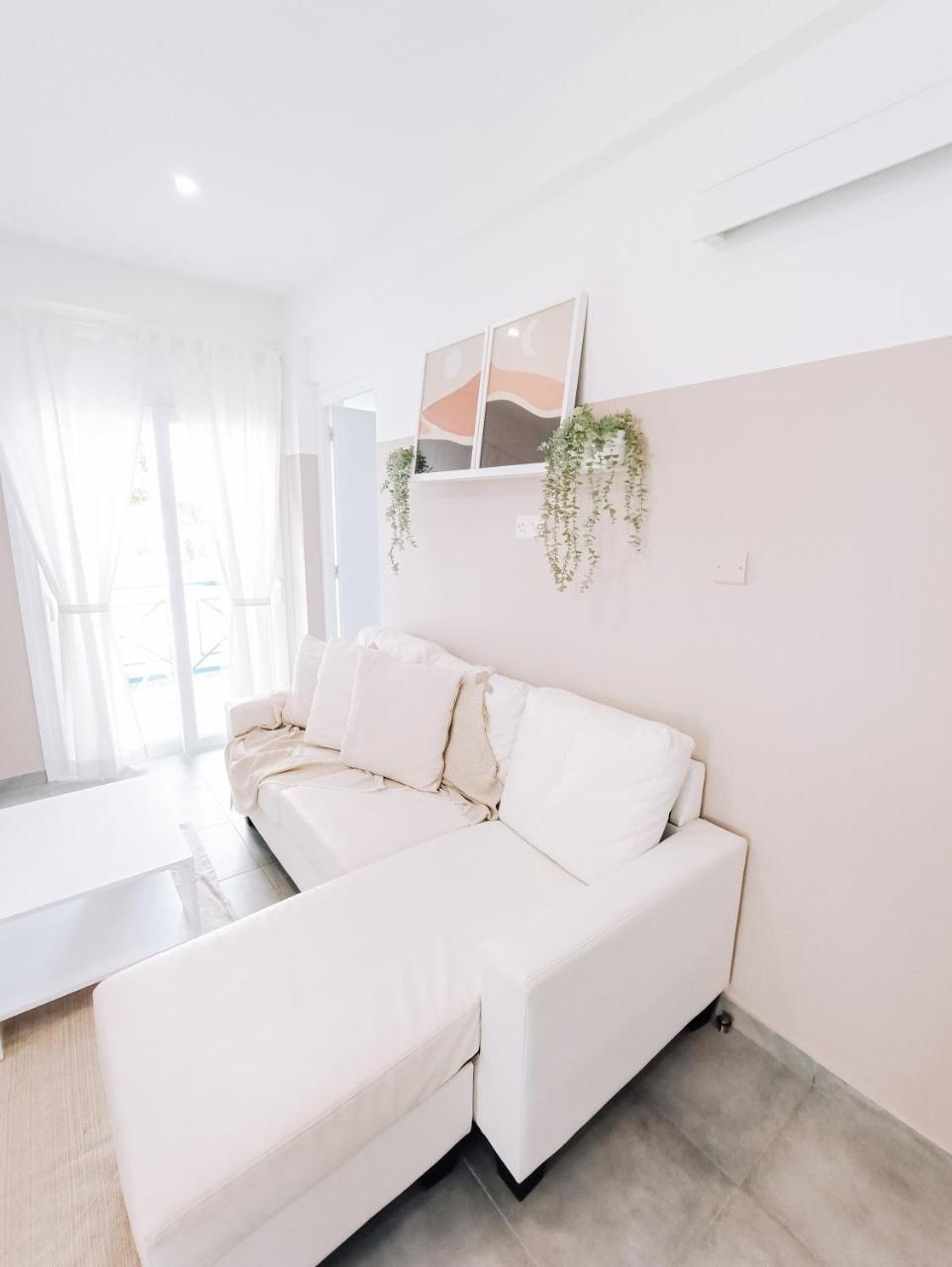 Shelter Next To the Beach 2