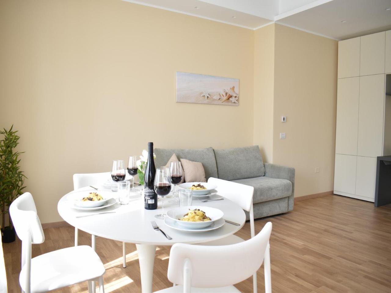 The Best Rent - Bright One-Bedroom Apartment in Corso Vittorio Emanuele II 2