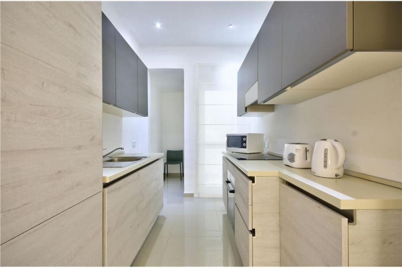 Four Bedroom Typical Maltese Townhouse - One Minute Away From the Seafront 1