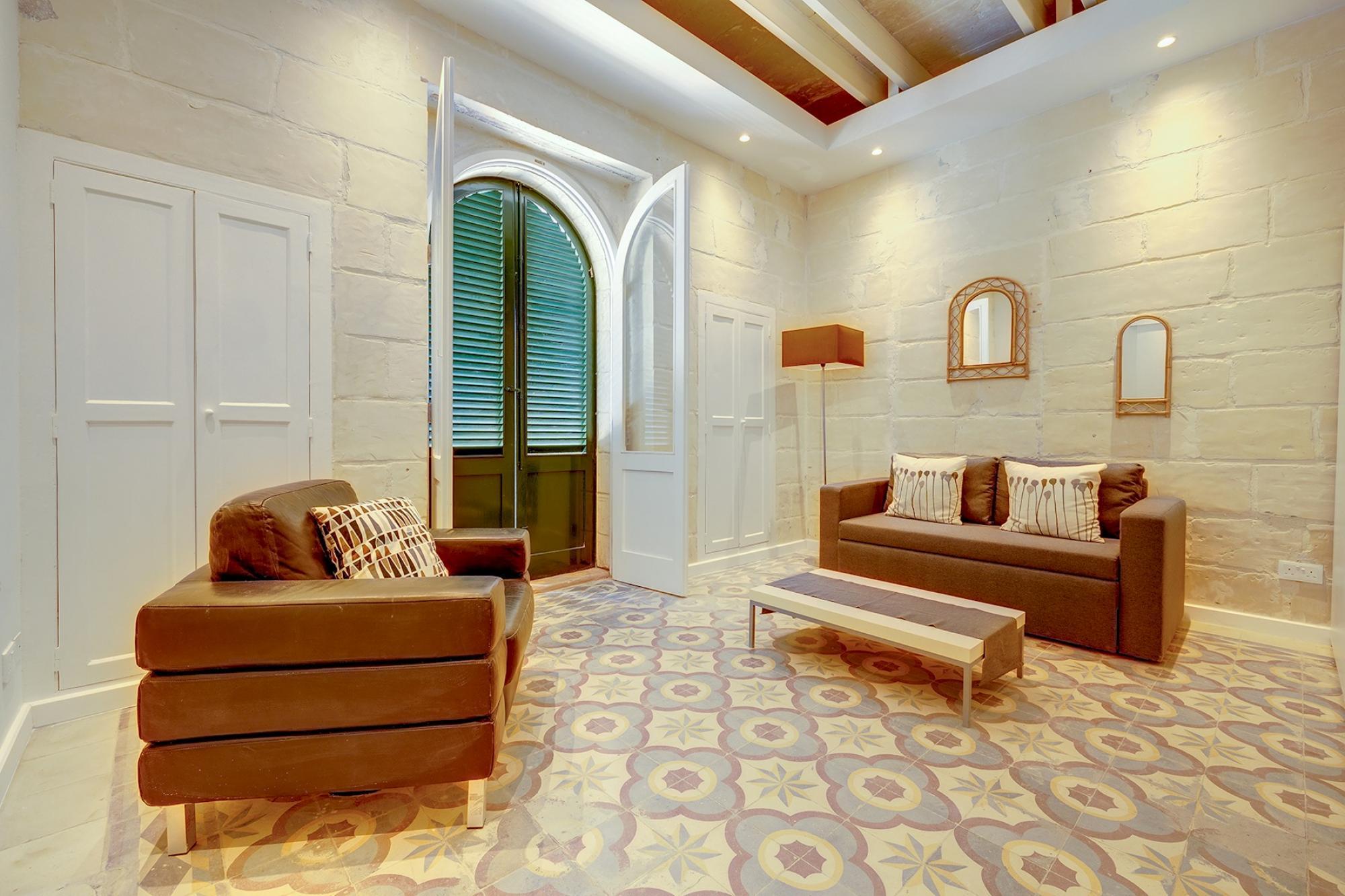 Central 2br Apartment in Valletta