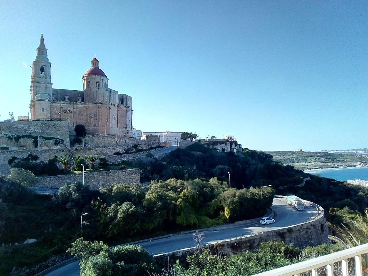 Unique Mellieha Views, Sea Breeze