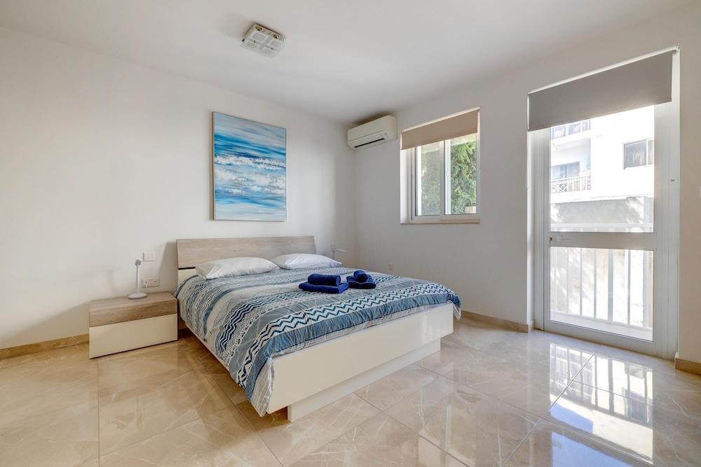 Marvellous 3br Apartment in Central St Julians 1