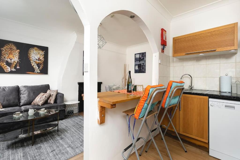 Gorgeous One Bed Aircon Apt in the Heart of Central London 1