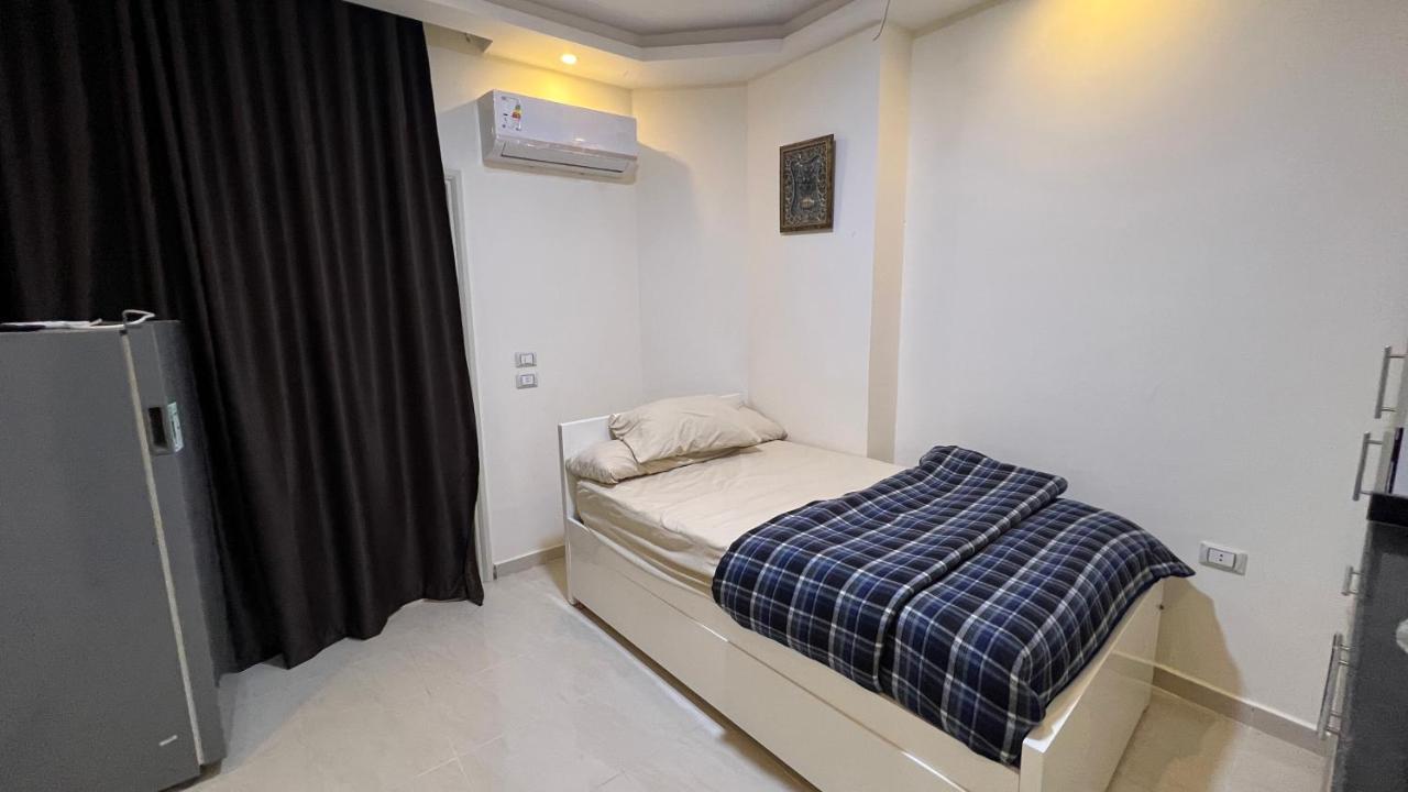 Casablanca Beach Resort, First Line, with Private Beach And Swimming Pools,Hurghada 2