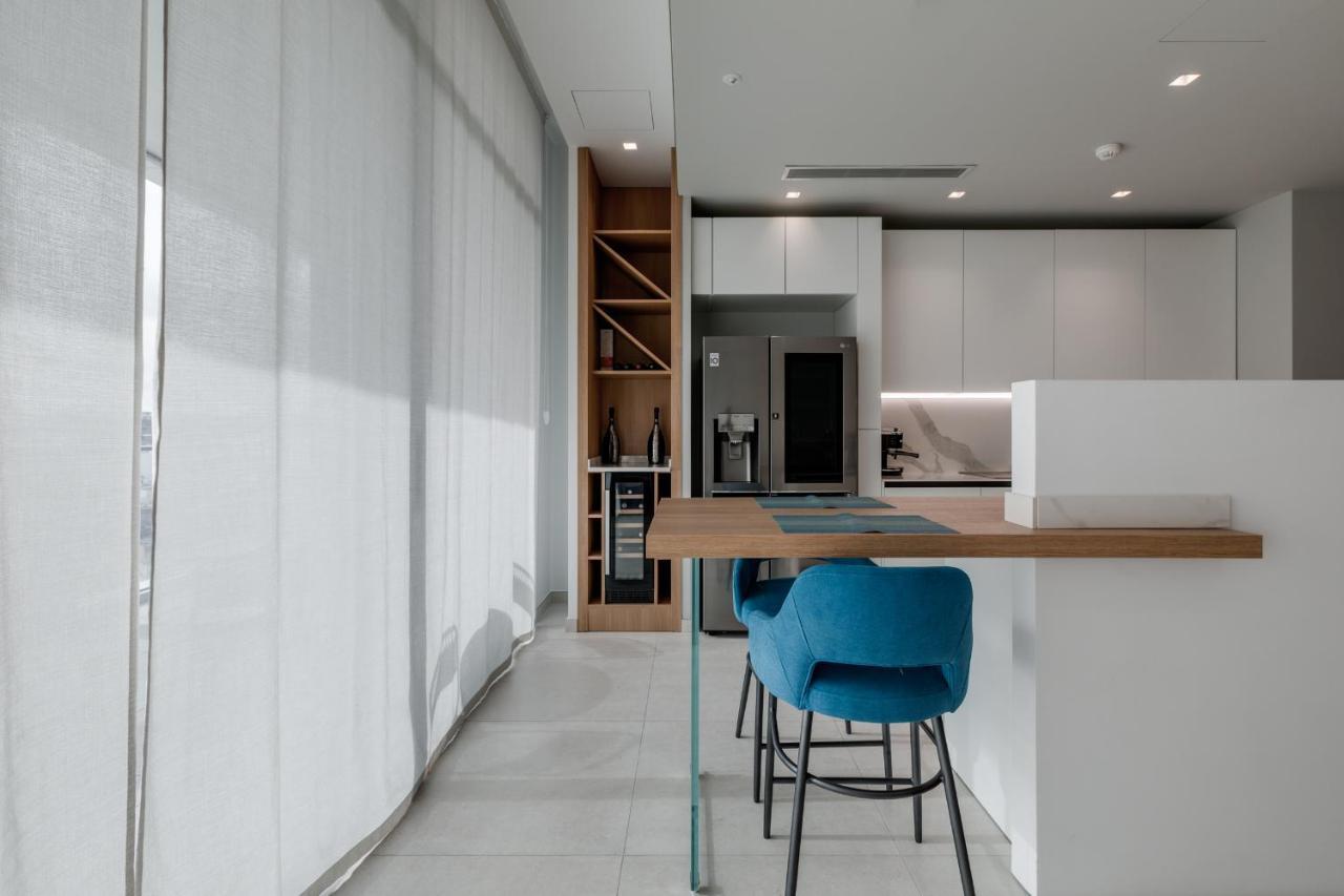 Modern Apartment in the Center of St Julians by Arcobnb