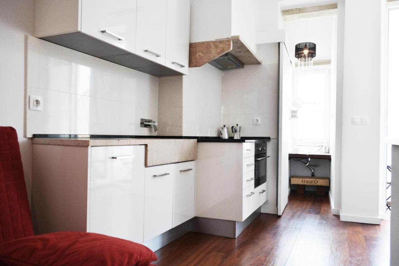 16 2 - Lisbon City Balcony (Adults Only) 1