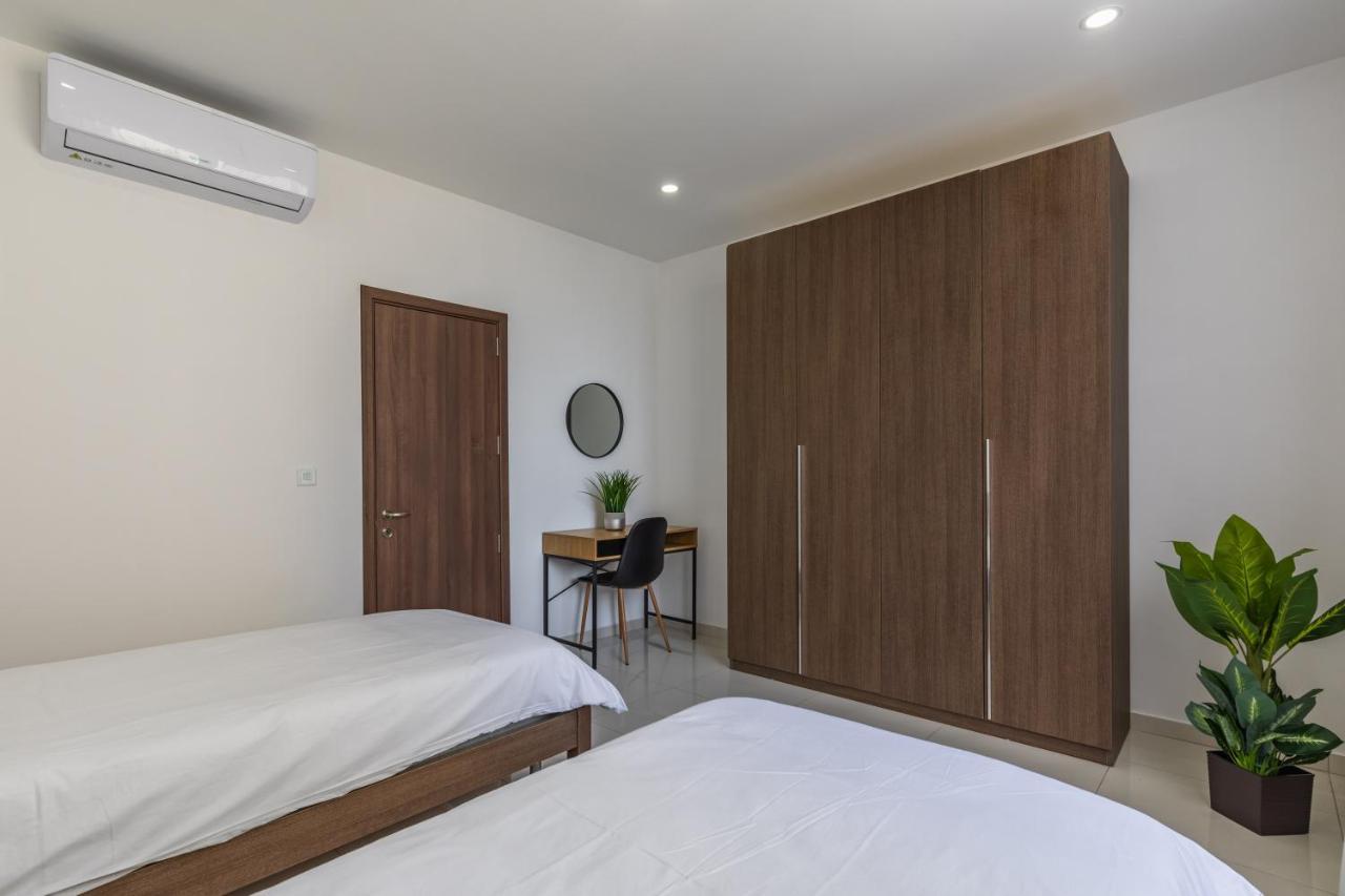 Sf Homes - Flat 4 New & Modern Apartment in Bugibba - 2 Minute Walk From the Centre 1