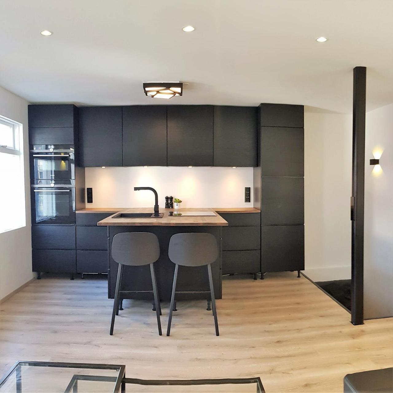 Great Location Downtown Apartments 2