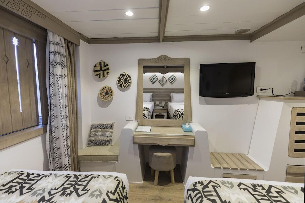 Sunrise Mahrousa Cruise 1