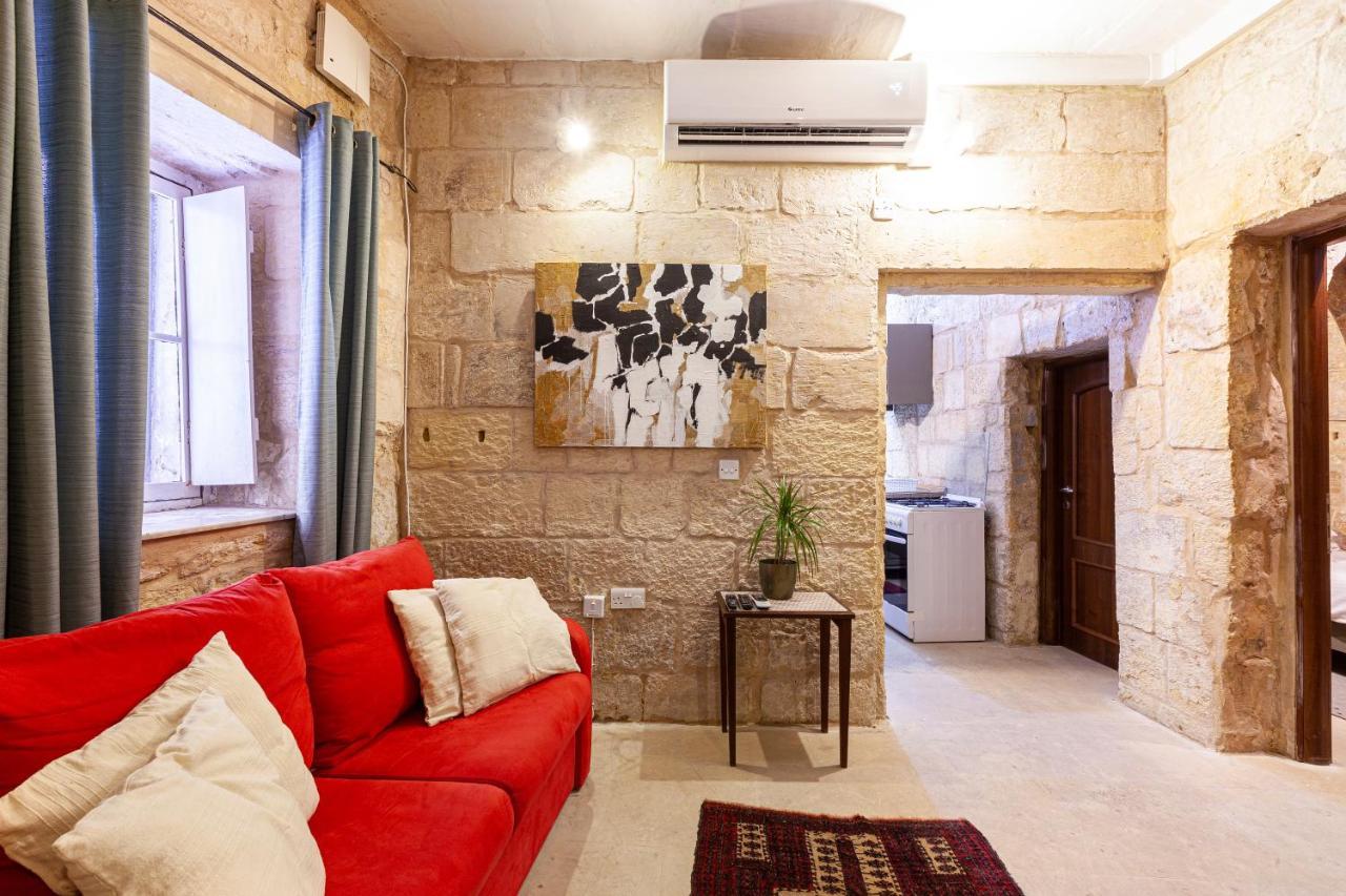 Brg34 - Historical Vittoriosa Townhouse 2