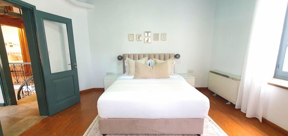 Phaedrus Living Cozy House Aischylou 2